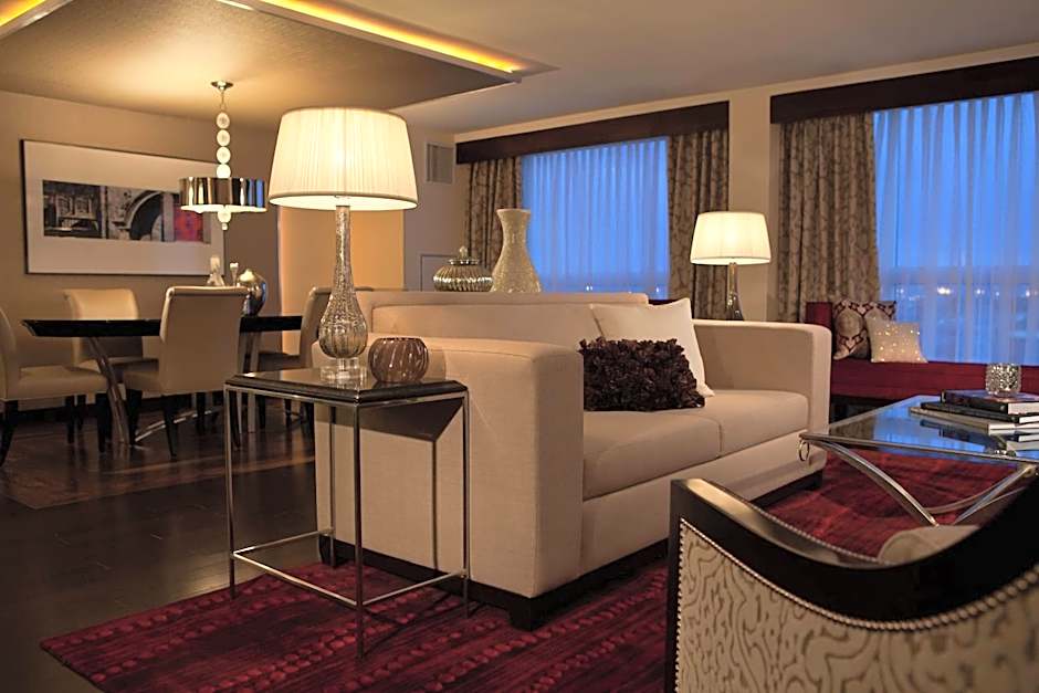 Renaissance by Marriott Newark Airport Hotel