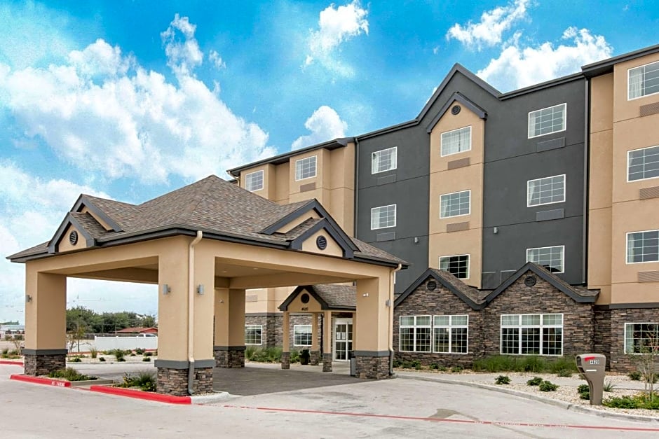Microtel Inn and Suites by Wyndham Lubbock