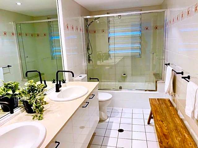 BeachView Apartments at Villa Paradiso