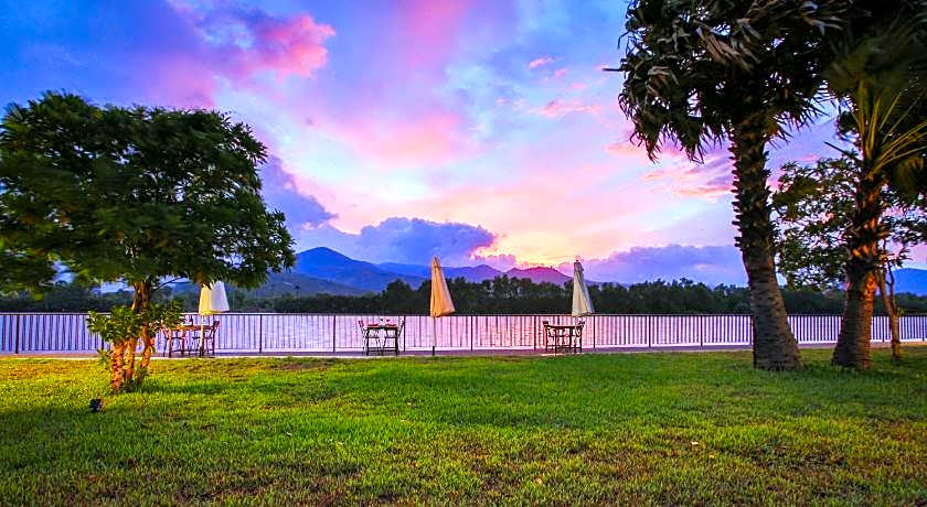 Kampot River Residence