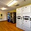 HomeTowne Studios Chicago - Waukegan