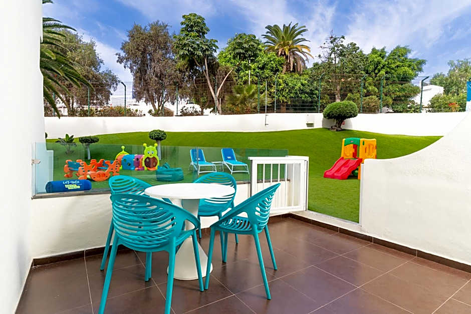 HOVIMA La Pinta Beachfront Family Hotel