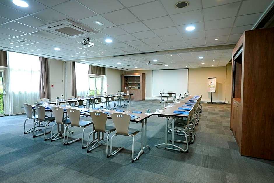 Hotel Campanile Roissy