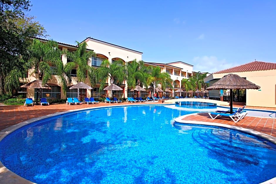 Sandos Playacar Beach Resort - All Inclusive