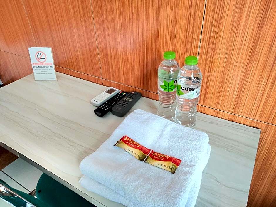 Sartika Hotel Mitra RedDoorz Pati