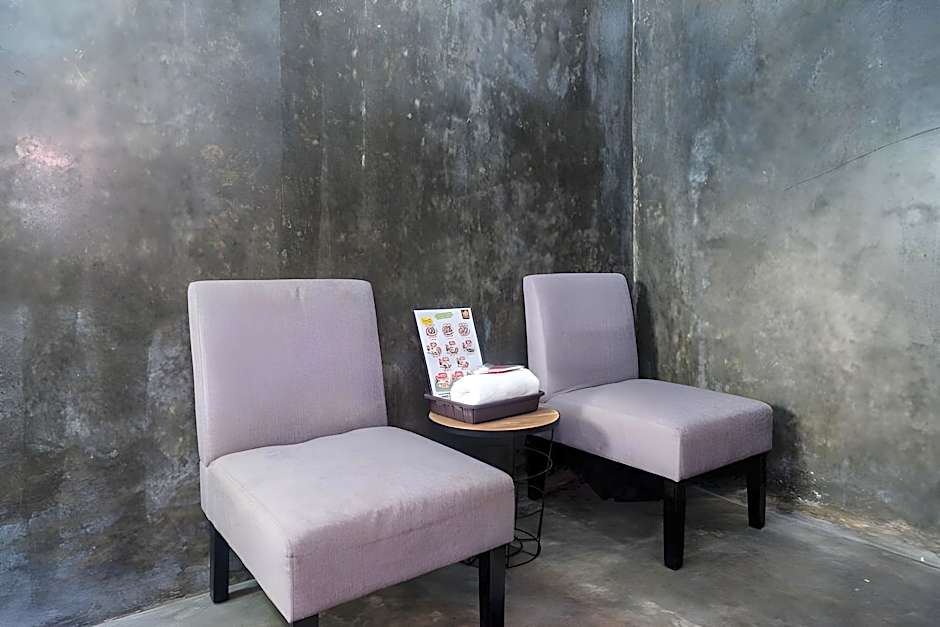 RedDoorz near Jumbo Mall Sragen