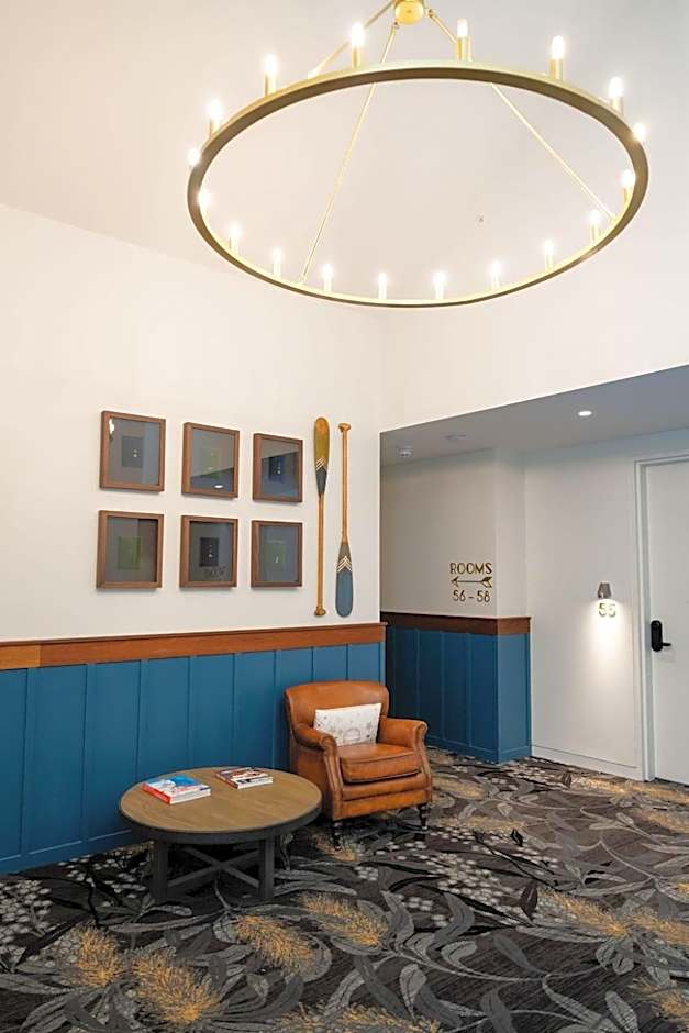 Lake Jindabyne Hotel