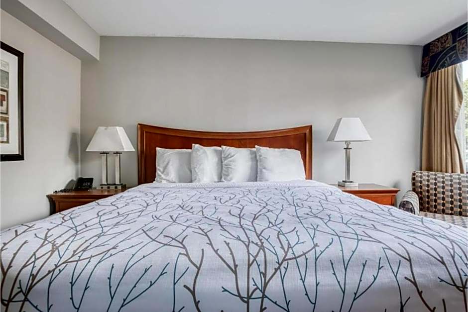 OYO Hotel Memphis TN I-40