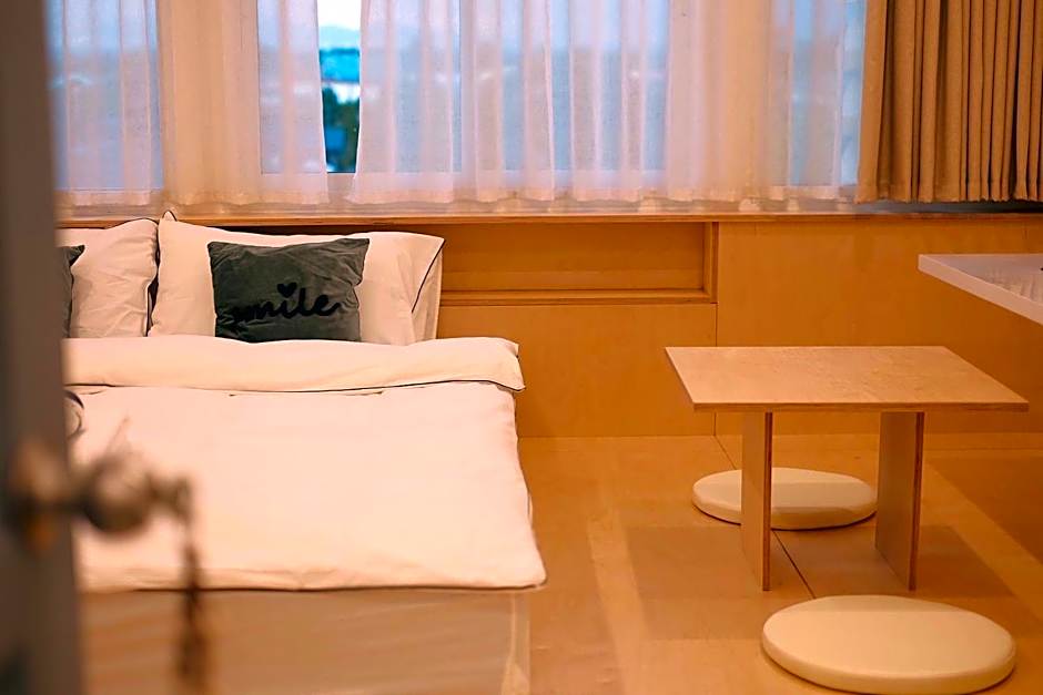 Ma-TaÔ またお Café & hostel