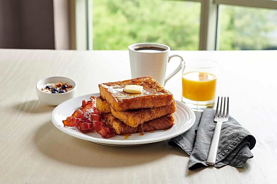 Holiday Inn Boston - Dedham Hotel & Conference Center By IHG