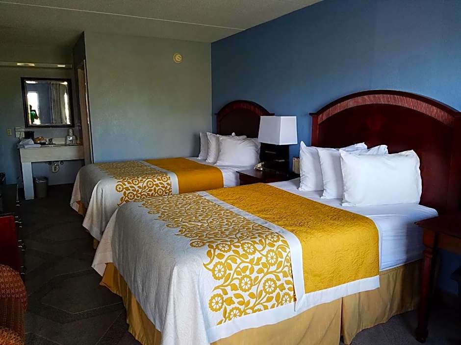 Days Inn by Wyndham Richmond