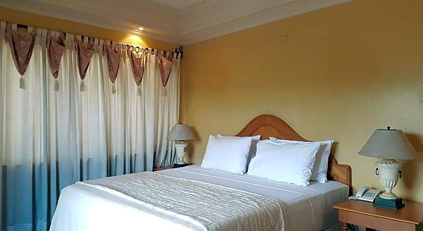 Sophia Suites Residence Hotel