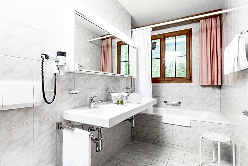 Hotel Waldhaus am See