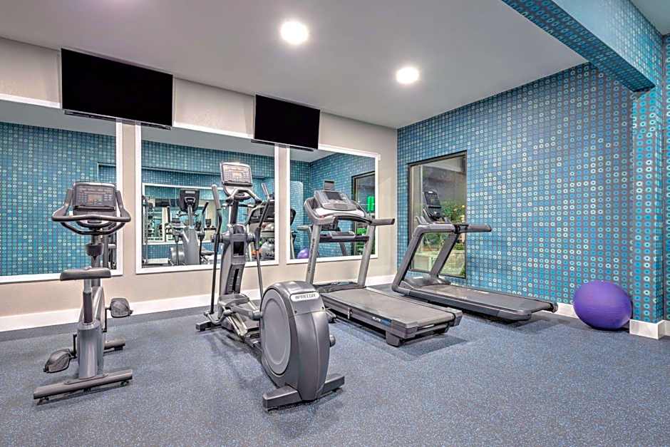 La Quinta Inn & Suites by Wyndham Alvarado