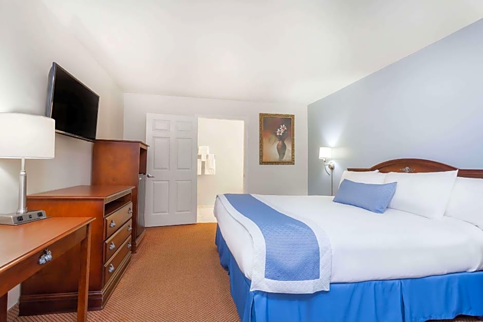 Days Inn by Wyndham Hampton