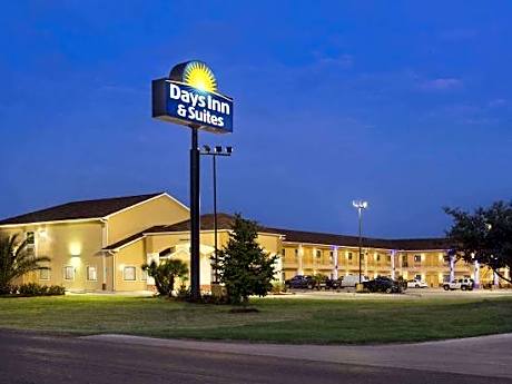 Studio 6 Suites Pearsall, TX
