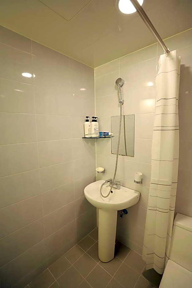 Stay RomanticTrip_Hostel