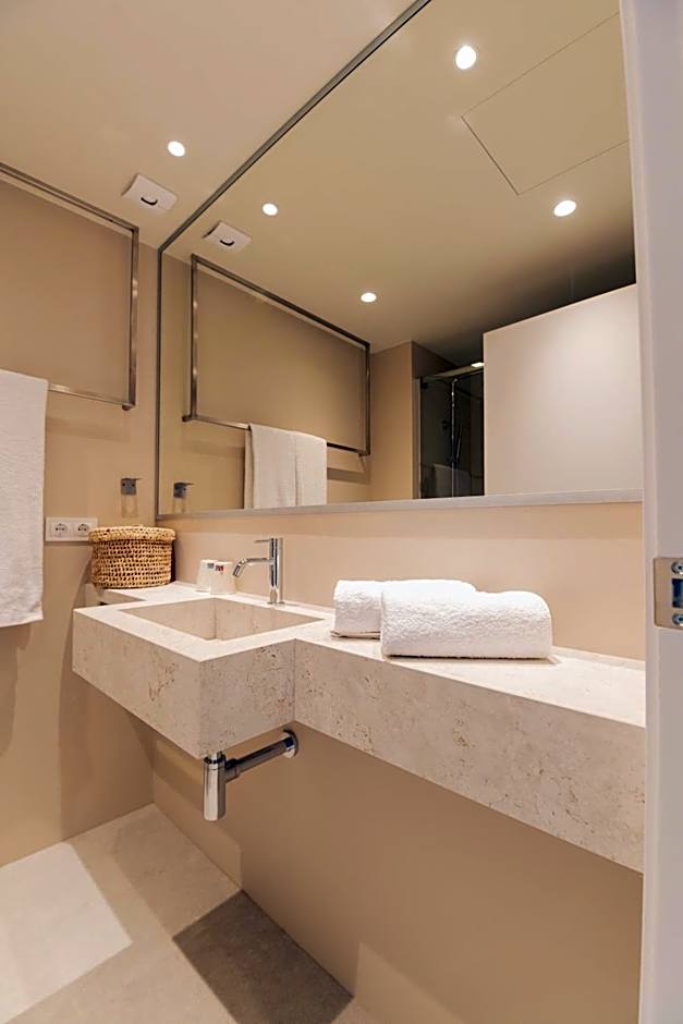 Hotel Roca Plana