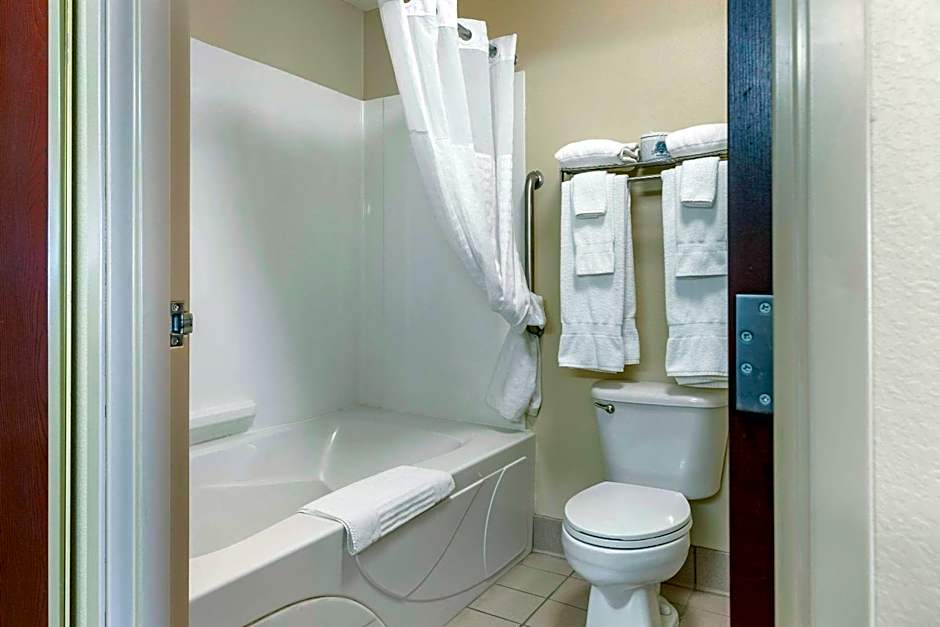 Comfort Suites Grandville