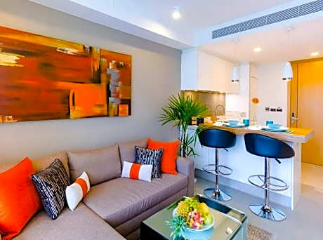 OceanStone 1-BR next building view