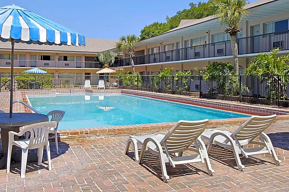 University Inn