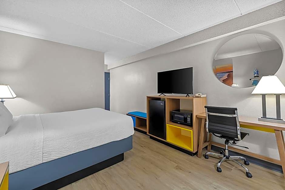 Days Inn by Wyndham Fond du Lac