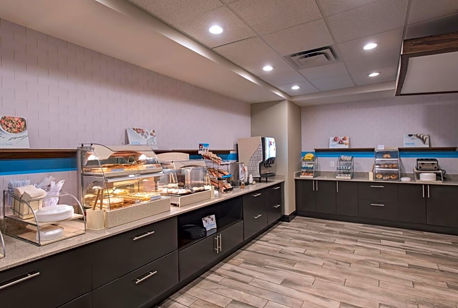 Holiday Inn Express & Suites Austin NW - Four Points, an IHG Hotel