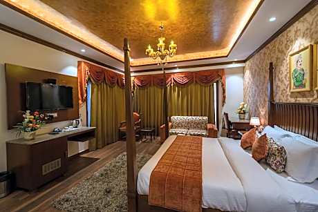 King Suite with Balcony