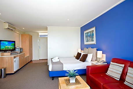 Queen Room with Bay View