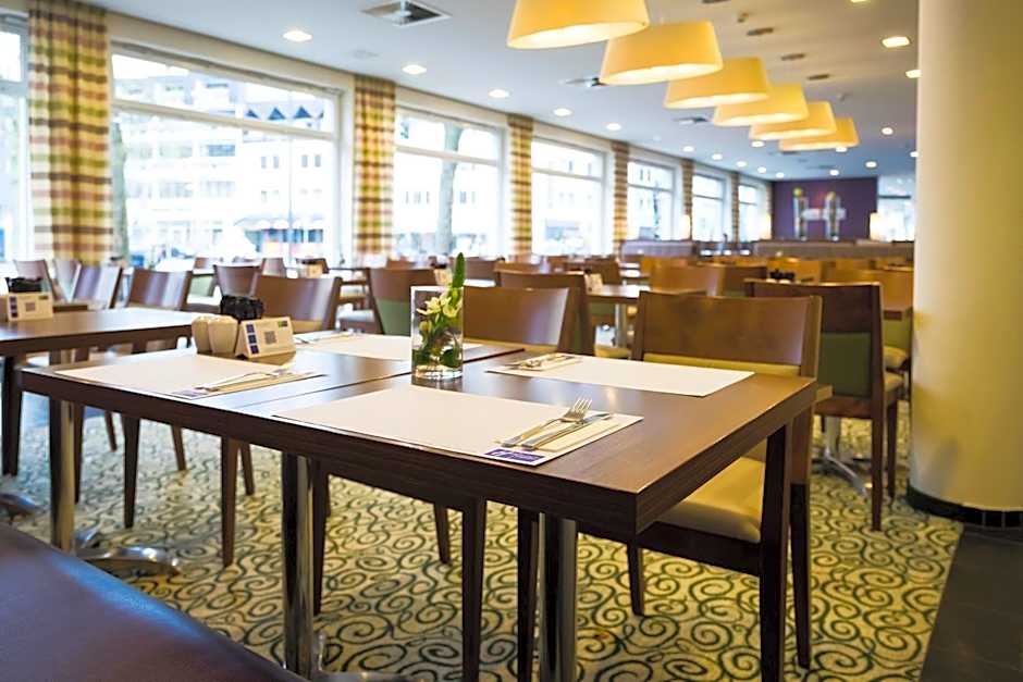 Holiday Inn Express Gütersloh By IHG