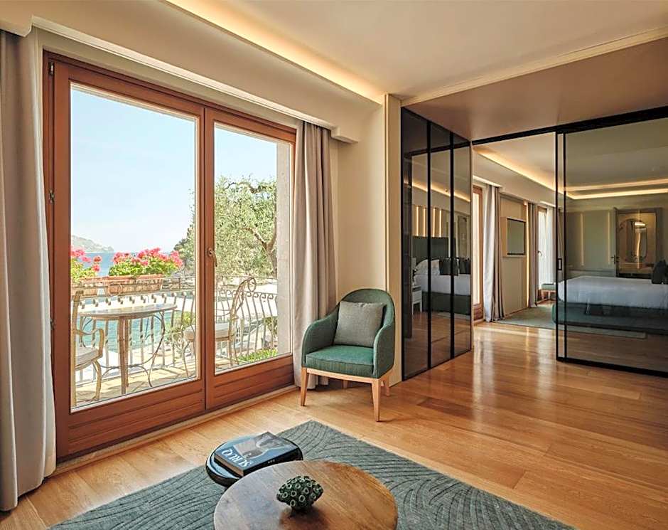 Atlantis Bay - The Leading Hotels of the World
