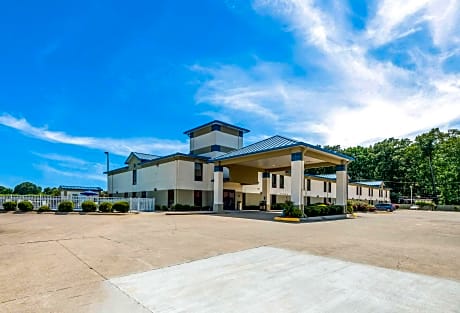 Quality Inn Jacksonville near Little Rock Air Force Base