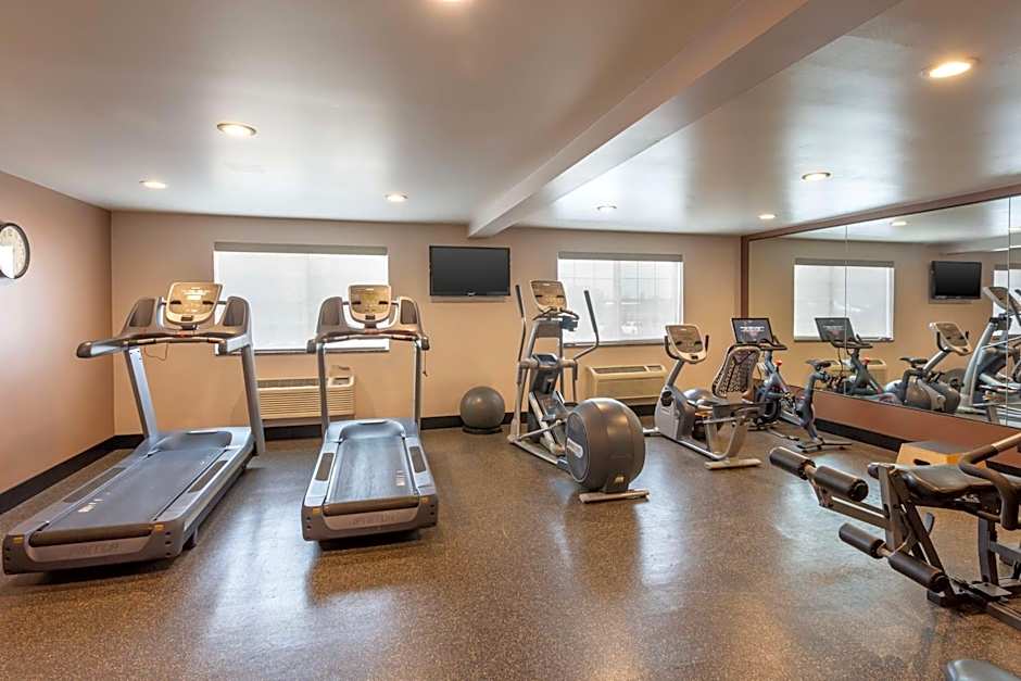 Best Western PLUS Cotton Tree Inn