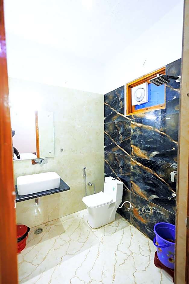 Hotel Yuvan Palace – Agra, NC