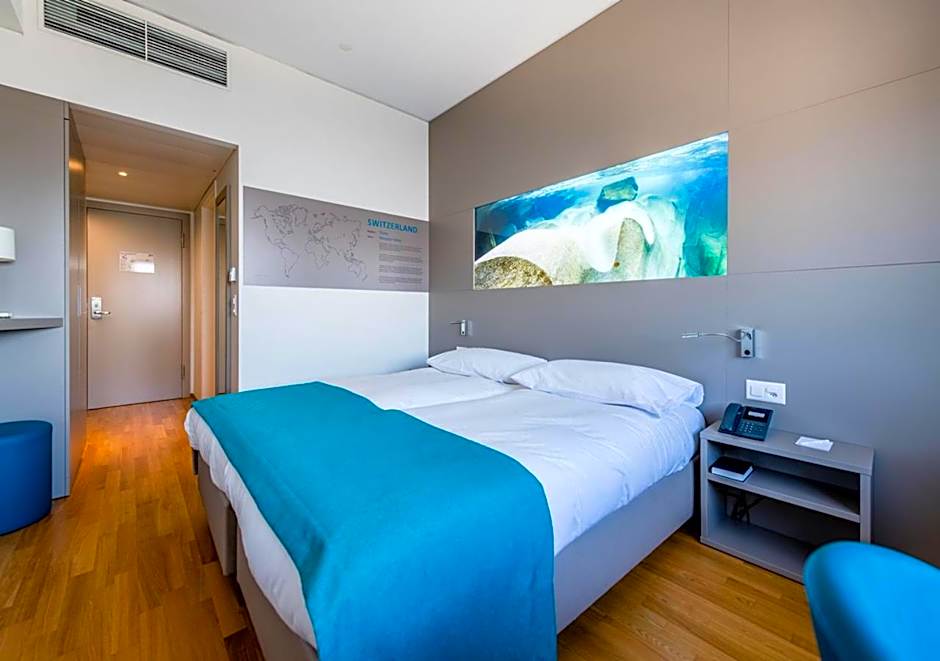 Aquatis Hotel