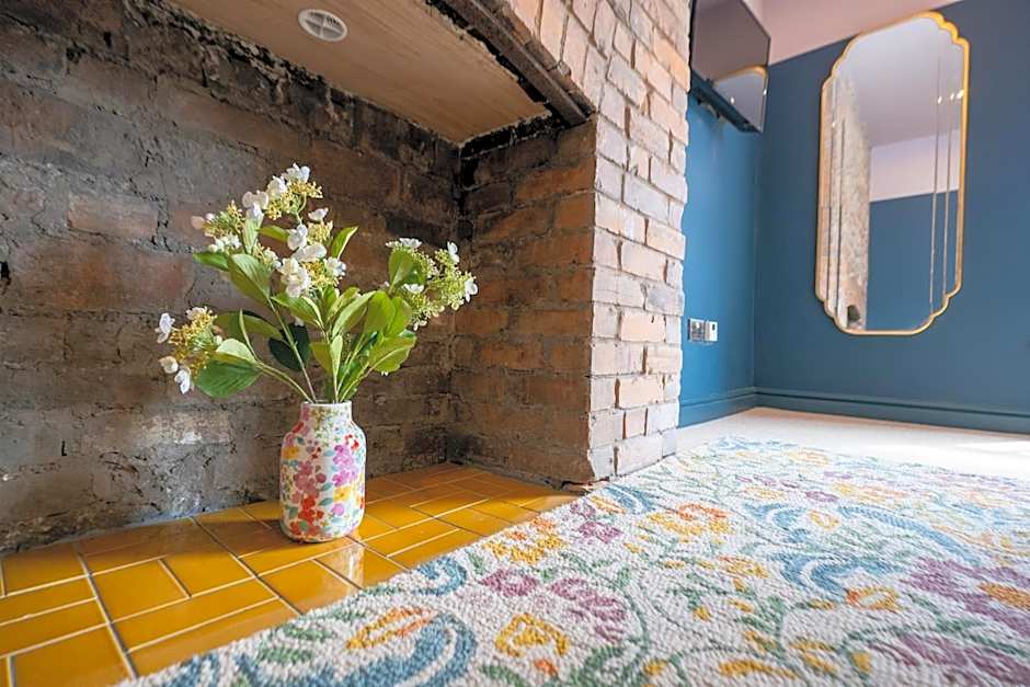 The Sheep and Penguin