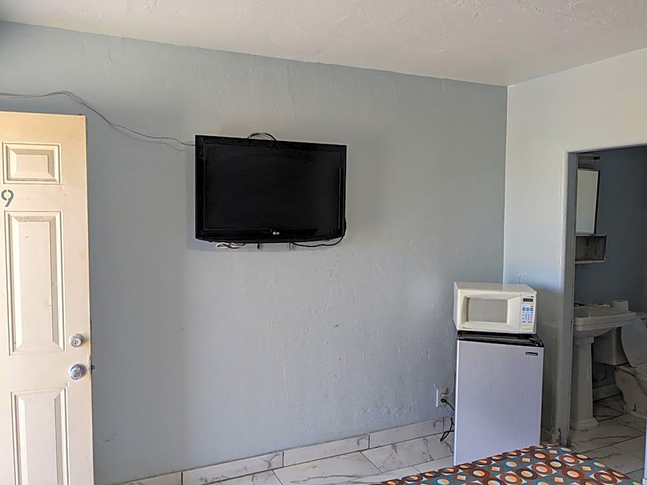 Green spot motel