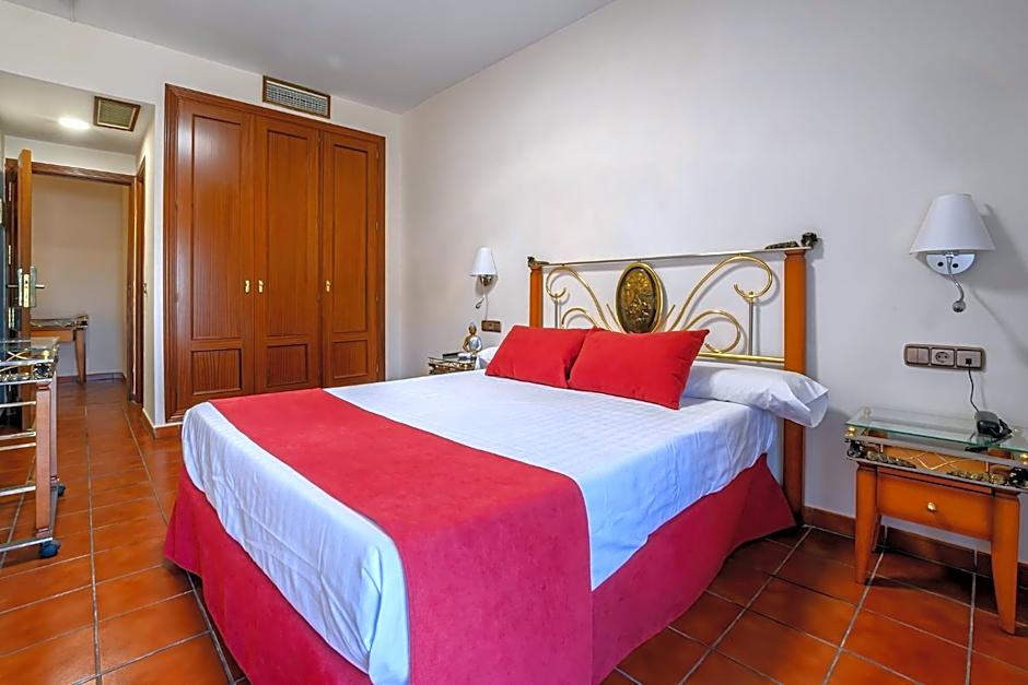Hotel H28 Camas