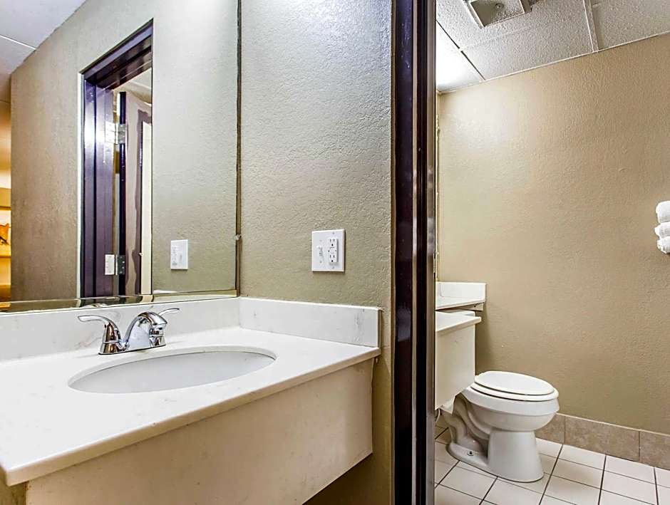 Super 8 by Wyndham Battleboro/Rocky Mount
