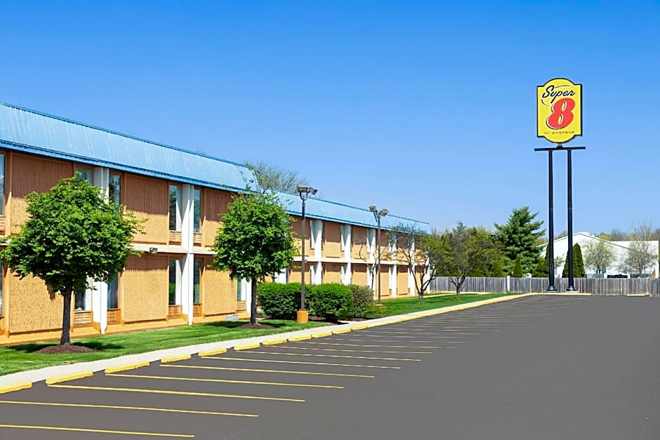 Super 8 by Wyndham Columbus – Columbus, OH