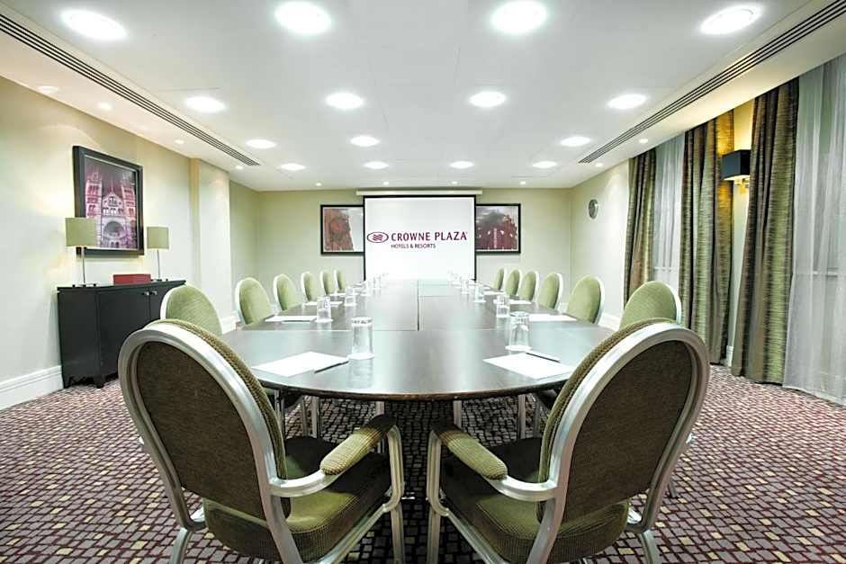 Crowne Plaza London Ealing By IHG