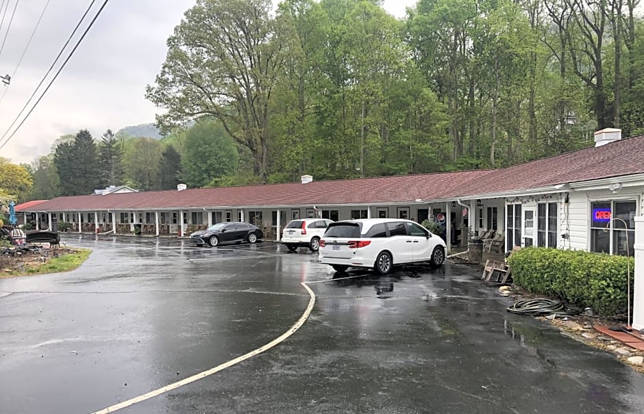 Laurel Park Inn