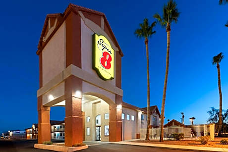 Super 8 by Wyndham Tucson/Grant Road Area AZ
