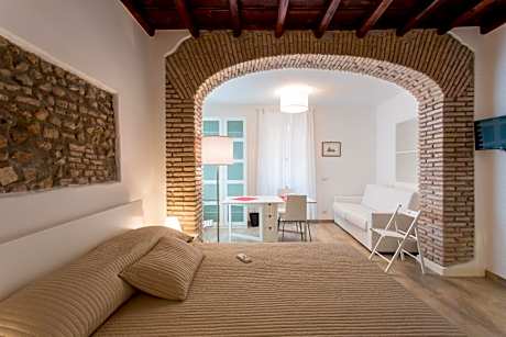 Domenichino Luxury Home