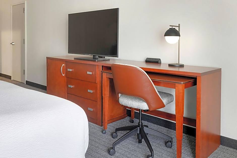 Courtyard by Marriott Boston Norwood/Canton
