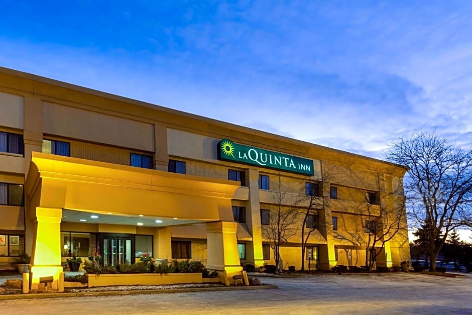 La Quinta Inn & Suites by Wyndham Chicago Willowbrook