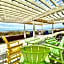 Sandy Bottoms Beachfront Studio On The Sand