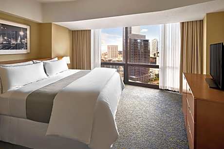 Redondo Suite, 1 Bedroom Suite, 1 King, Sofa bed, City view