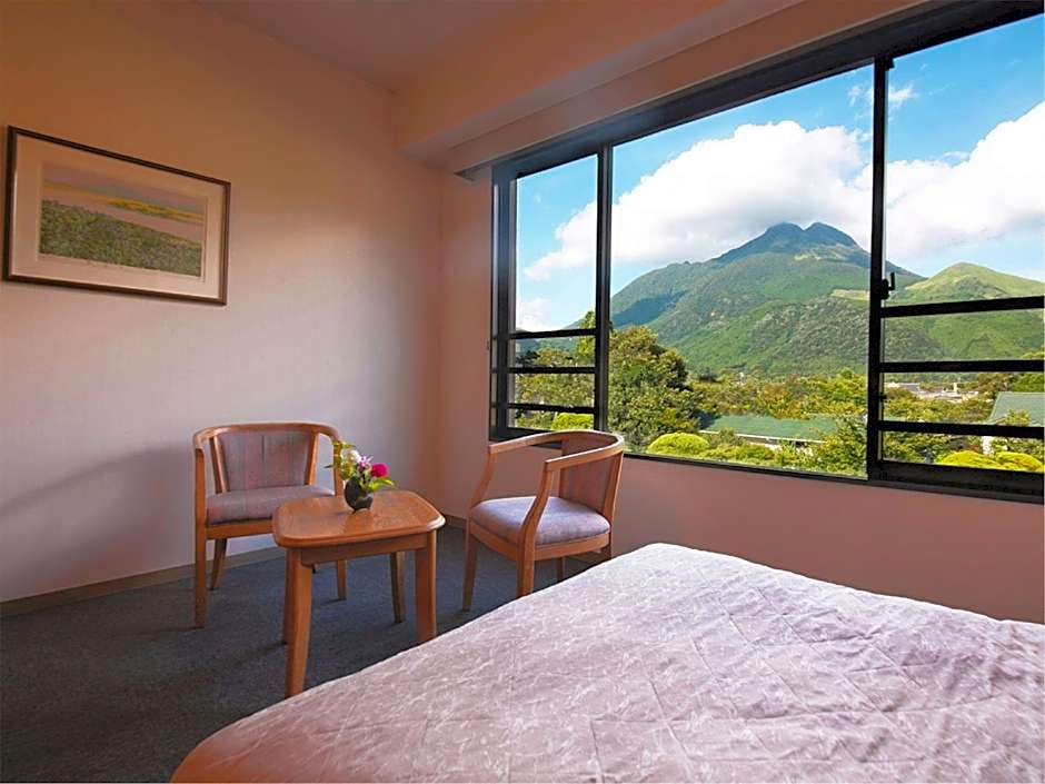 Ryokan Yufuin Sansuikan