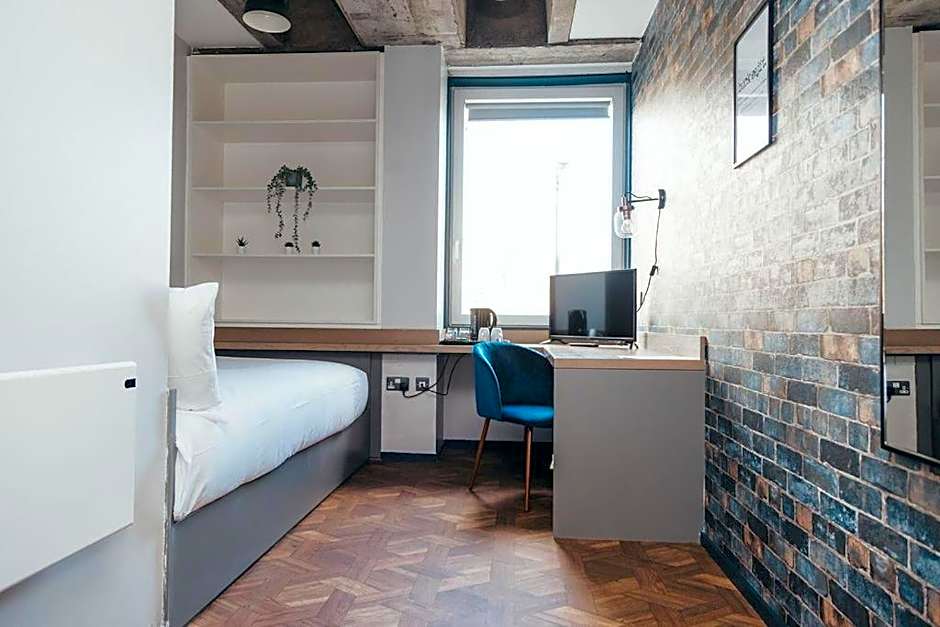 Quarter by the Warren Collection